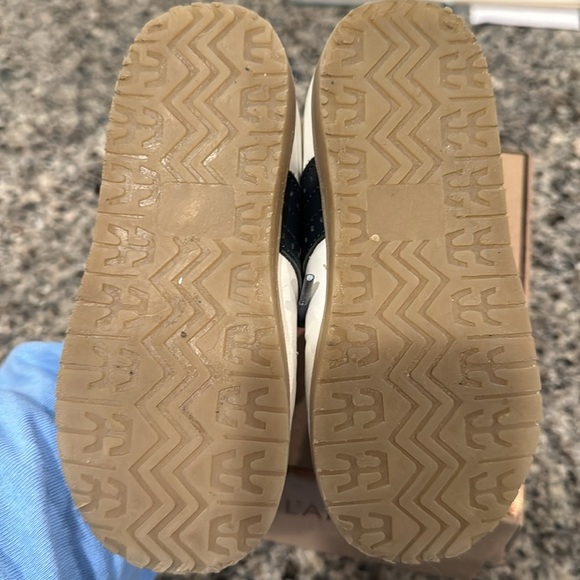 L’Amour toddler saddle oxfords, sz 9 - Picture 2 of 5